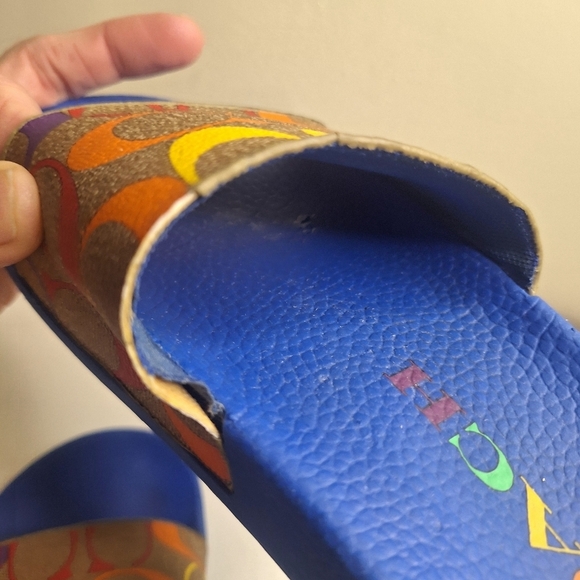Coach Pride unisex Slides Men's Size 6 Or Woman's Size 7.5 - Picture 9 of 13